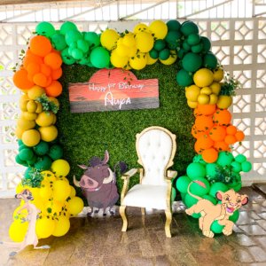 Hedge wall backdrop