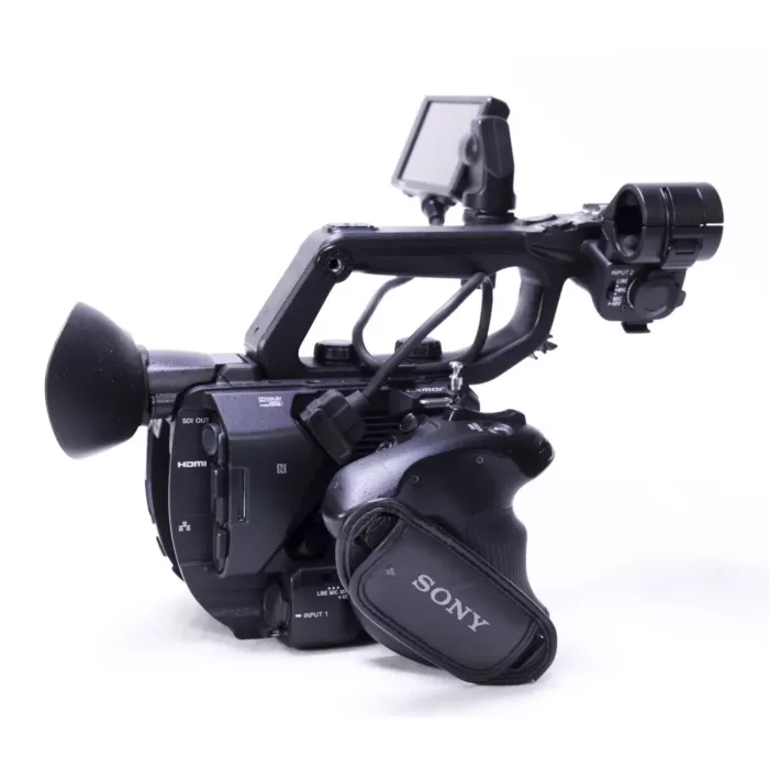Sony FS5 Mark II Super35 Handheld Camcorder angle
